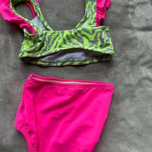 Sugar strut convention (top only)